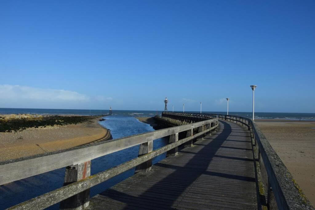 Studio 24 - Coucher De Soleil & Vue Mer Courseulles-sur-Mer Exterior photo